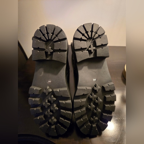 Madden Girl Freedom Boots - Picture 7 of 7